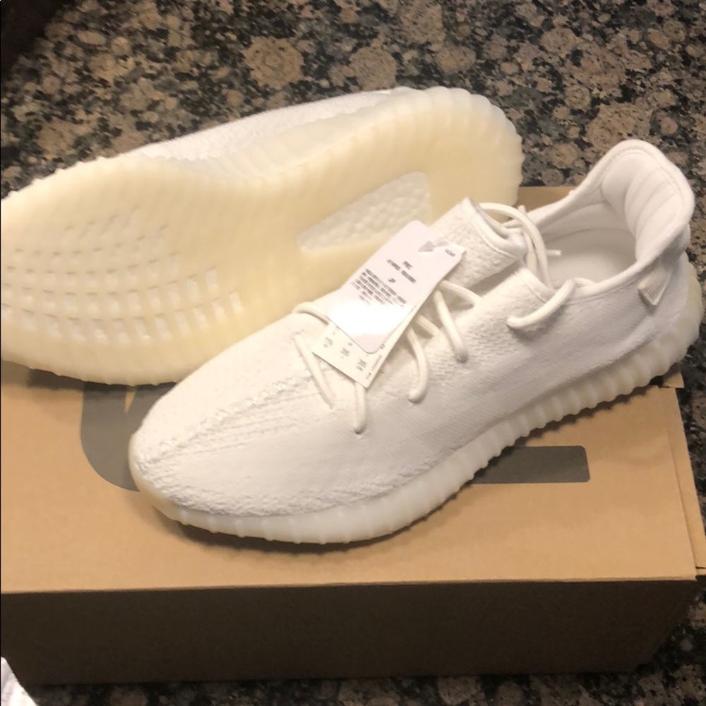 Yeezy Boost 350 V2